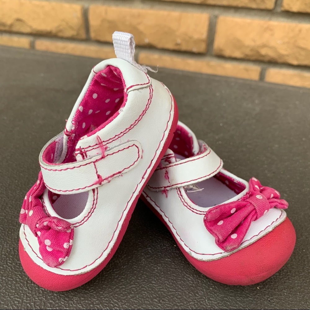 Healthtex baby Hard-sole Little Walkers with Bow